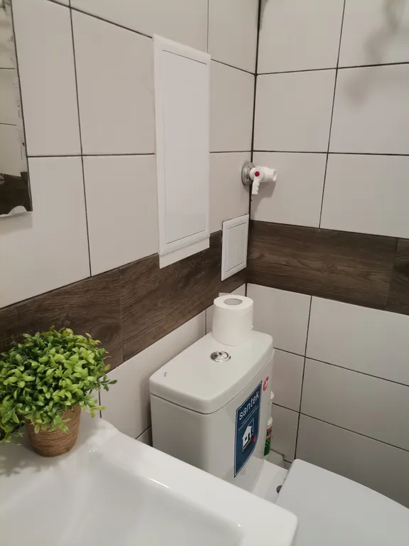 Квартира Современная студия на улице Мельникайте — Тюмень