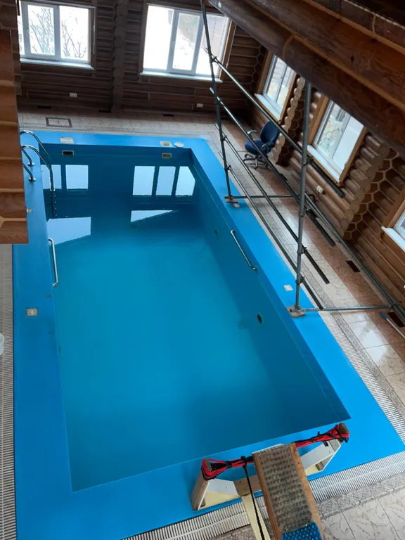 Аренда Коттеджа с баней, бассейном, джакузи, стадионом и зоной барбекю