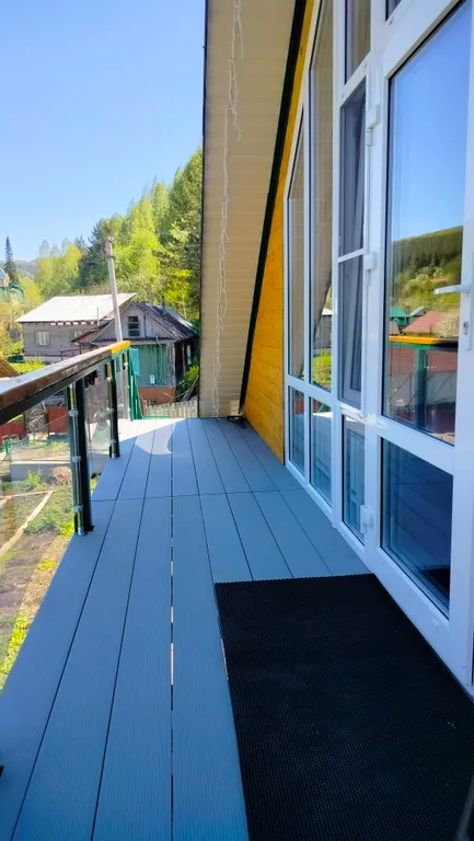 Апартаменты Романтика с панорамным окном в мансарде дома