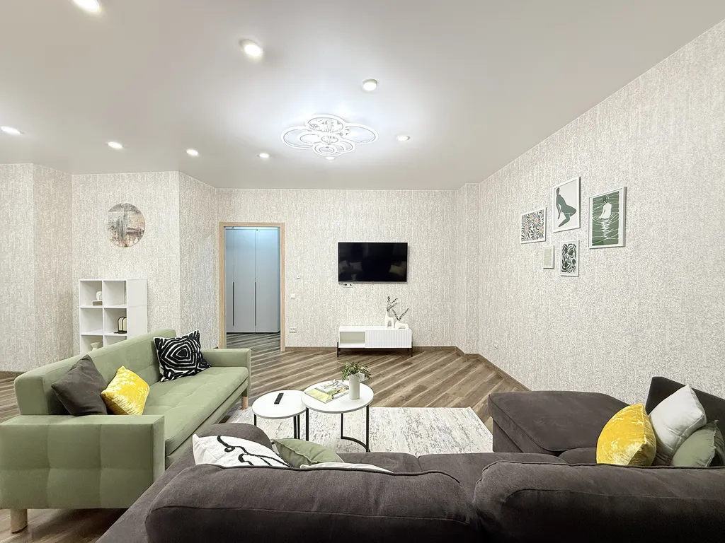 Двушка на 7 человек у нового ЛДС Сибирь-арена