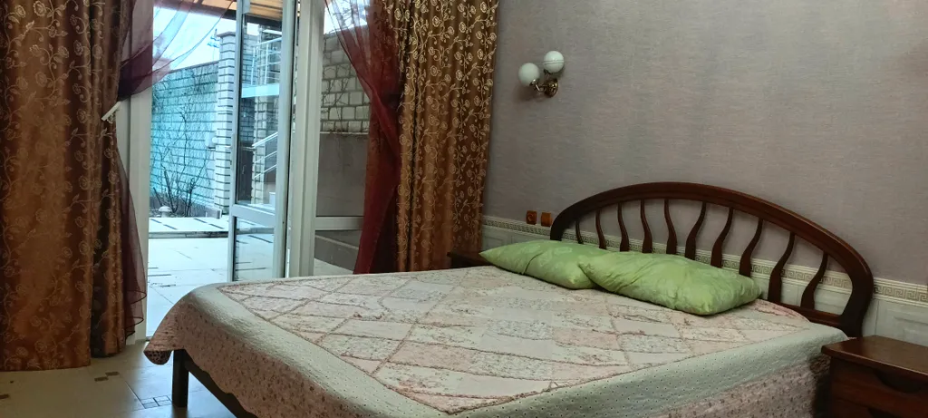 Квартира Розовая комната с отдельным выходом во двор — Геленджик