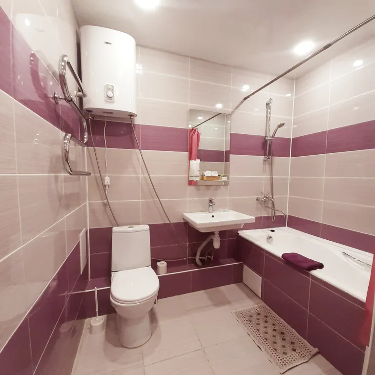 Просторная евротрешка с видом на Ангару и город