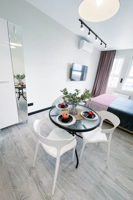 Слоники с видом на море Пик Южный