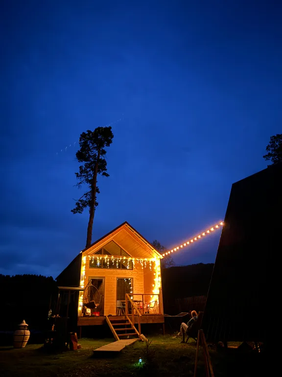 Благоустроенный барнхаус на берегу Катуни