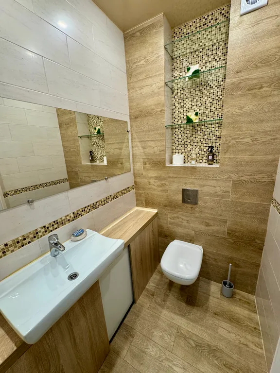 Двухкомнатная квартира в тихом центре