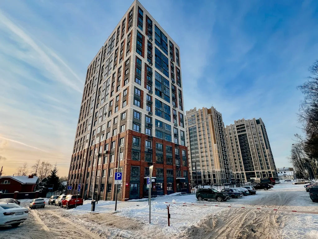 Дизaйнepcкая квартиpа пpемиум-клаccа c бaлкoном