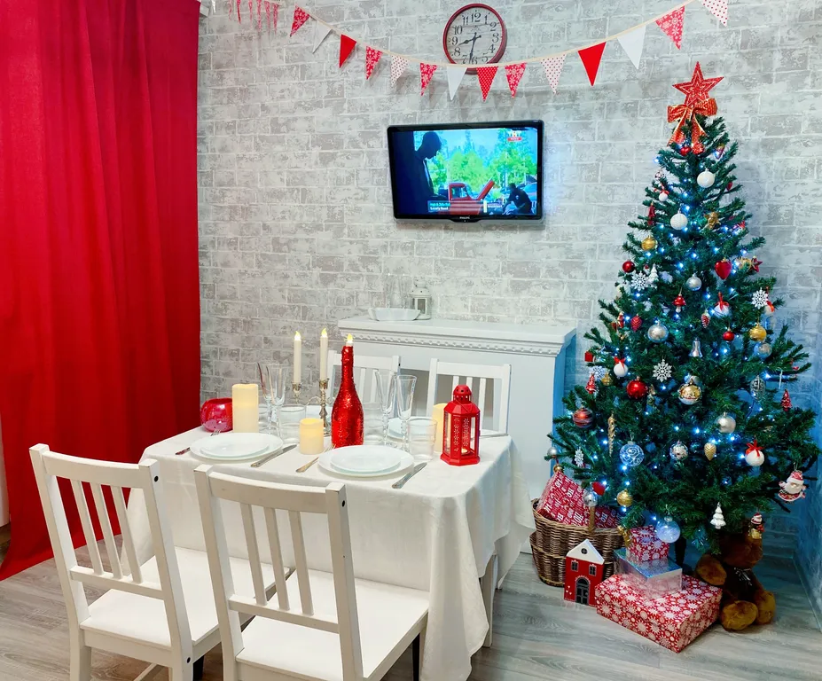 Русские узоры-большая семейная квартира в историческом центре города