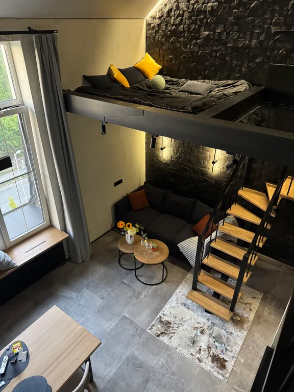 Двухуровневые апартаменты + пол-гамак