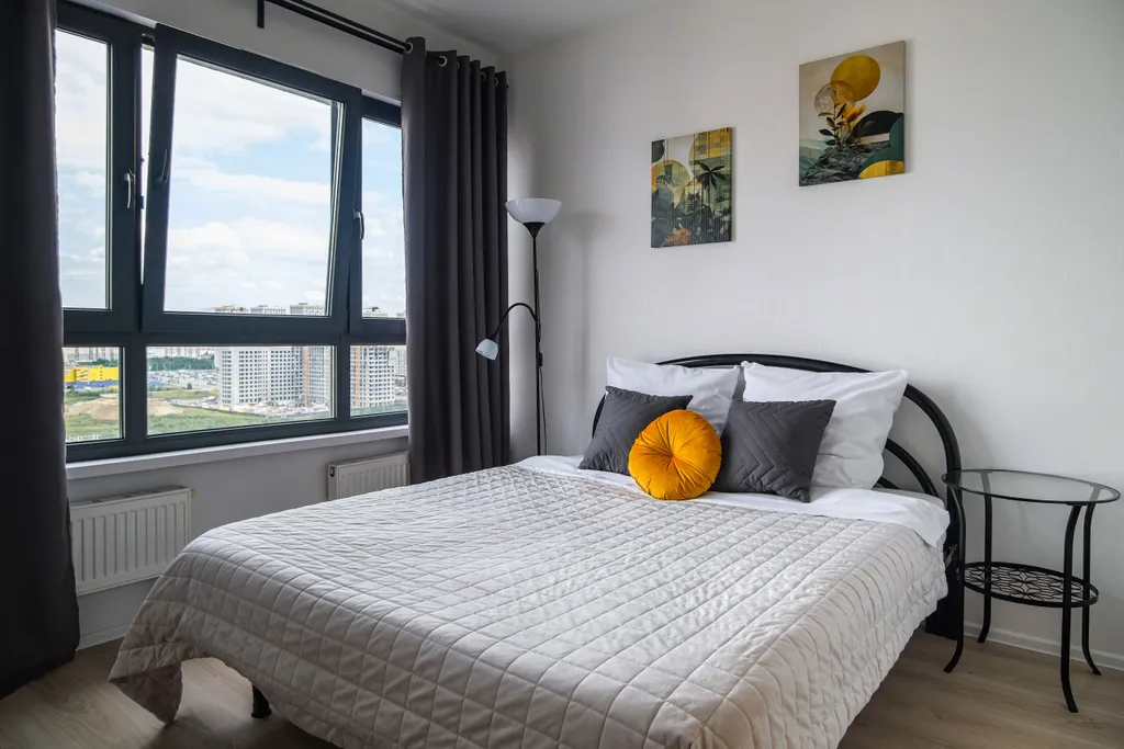 Уютная квартира с прекрасным видом на город — аренда посуточно в Екатеринбург