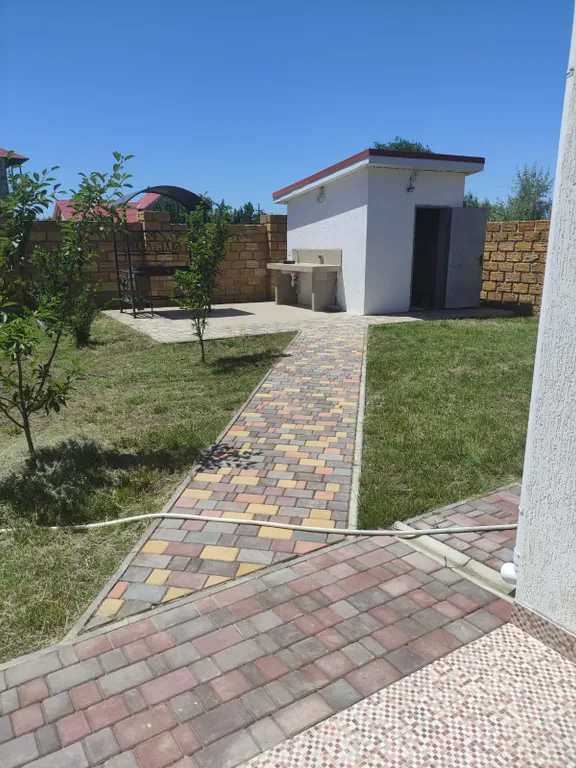 Коттедж Дом в 5 минутах от моря — Новоотрадное