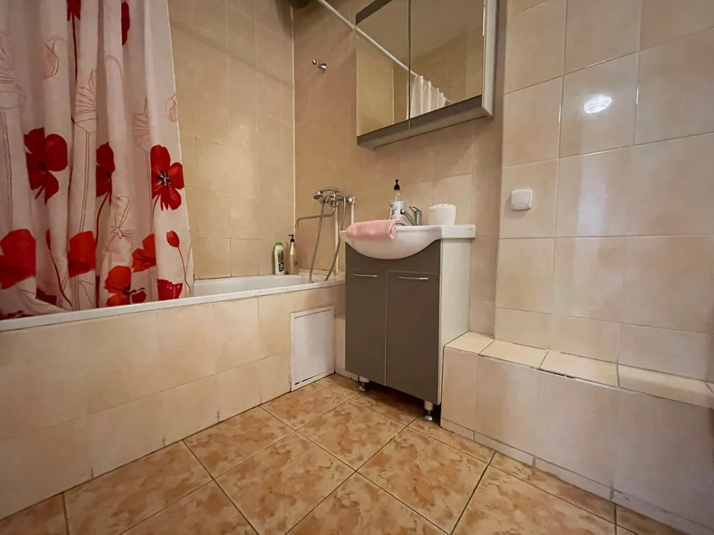 Студия в центре с видом на реку