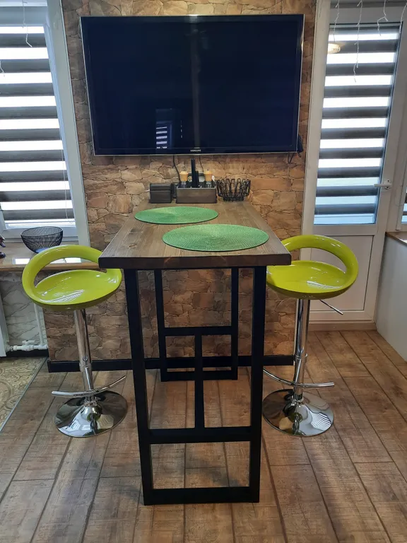 Уютная студия в стиле лофт в центре посёлка