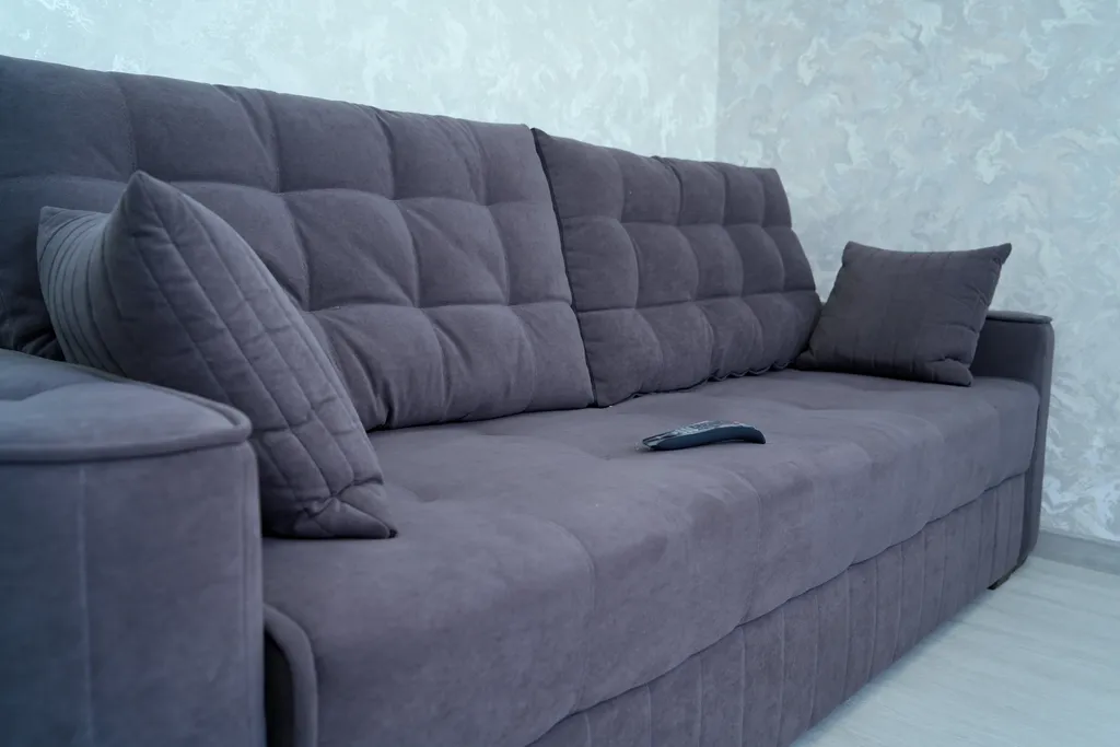 Комфортные апартаменты с видом на метромост и центр