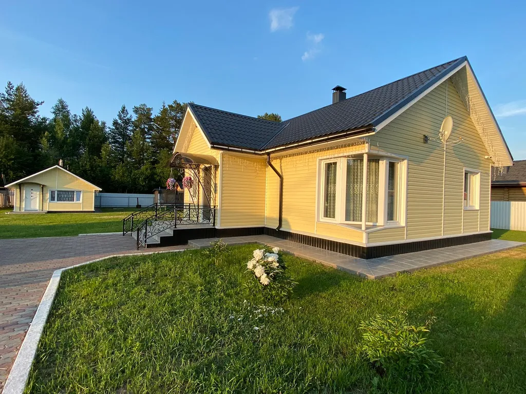 Коттедж 2-комнатный Дом — Деревянное