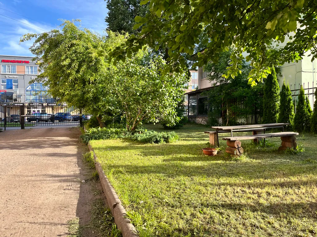 Двухкомнатная квартира в центре с закрытой парковкой