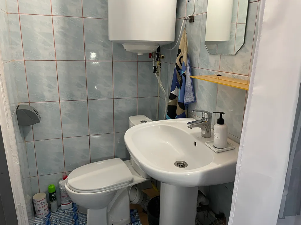 Квартира Квартира Цветущий уголок в историческом центре Севастополя — Севастополь