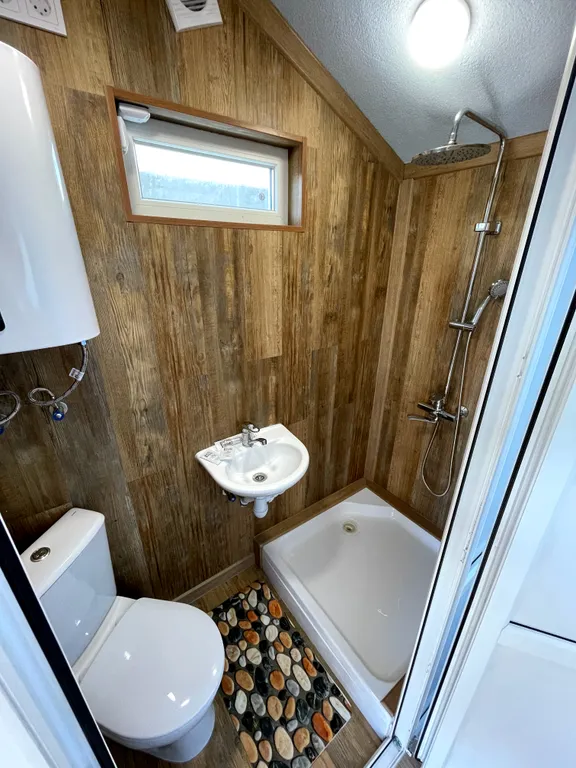 Двухместный дом с видом на горы