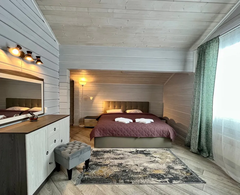 Дом N3 с сауной и камином  на берегу озера Лунное