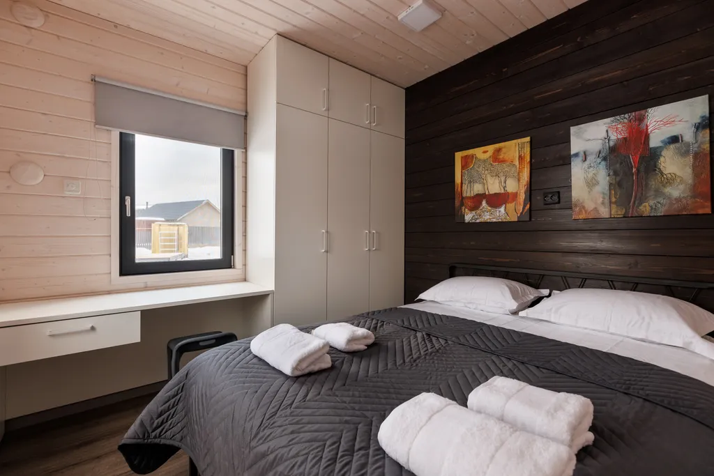 Коттедж Новый комфортабельный дом на берегу лесного озера Маролампи — Стеклянный