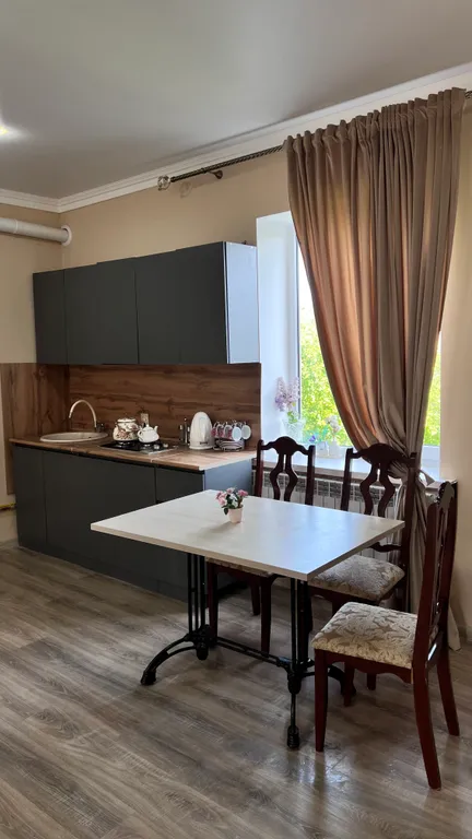 Уютный дом рядом с набережной на большую компанию до 12 человек