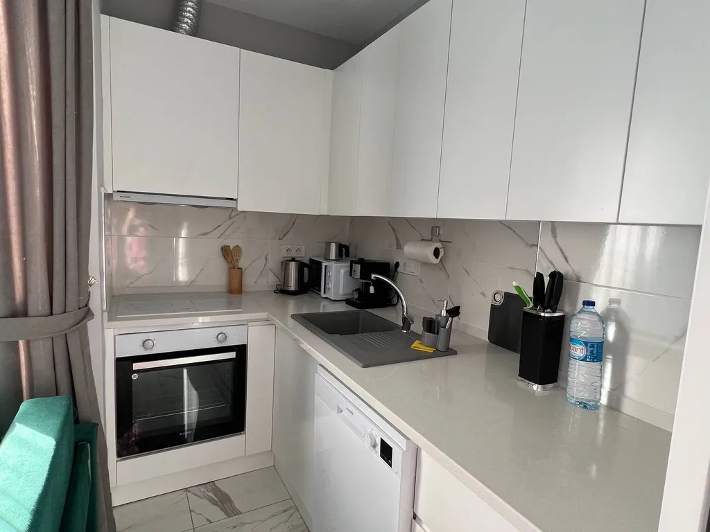 Апартаменты в центре с бассейном