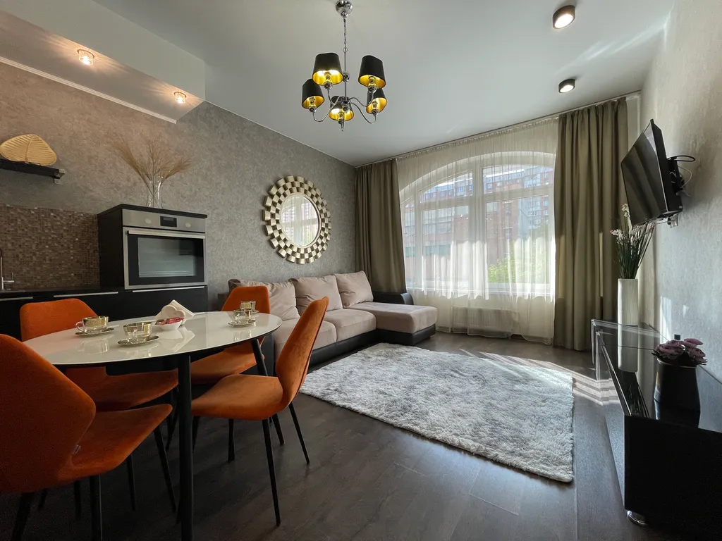 Люкс у ТЦ Аура, площадь Ленина, центр, подземная парковка