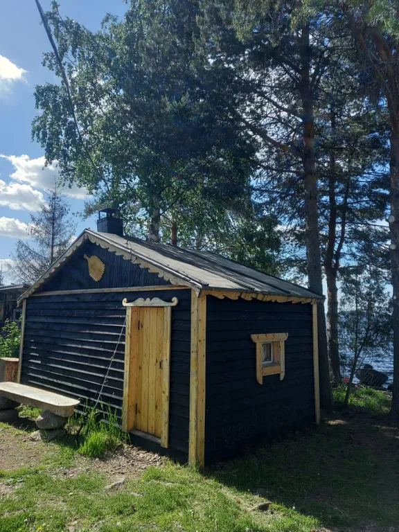 Дом у озера