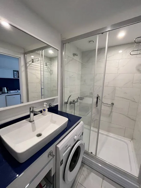 Апартаменты у моря с шикарным видом в Апарт-Отеле Orbi City