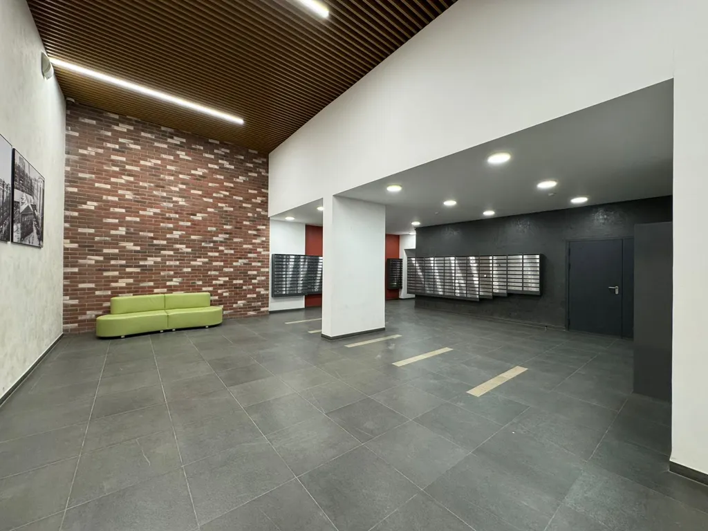 Евродвушка у ЖД вокзала