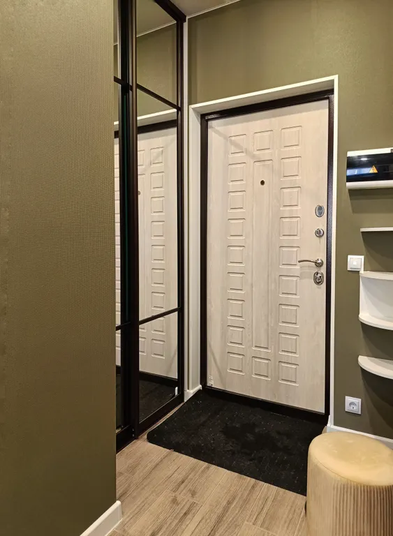 Светлая квартира рядом с ТЦ «Премьер» от Kravc Group