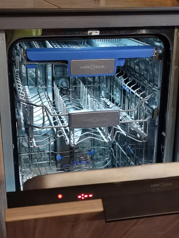 Тёмная, стильная, наполненная интимом и уютом студия в стиле лофт