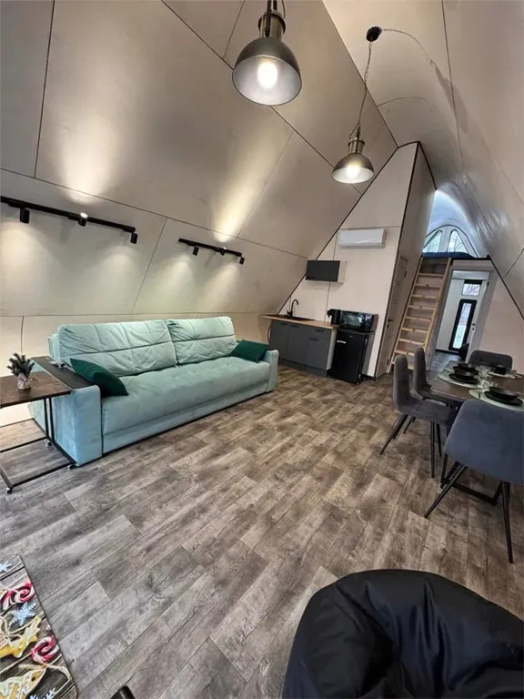 Коттедж Лонг Хауз — аренда посуточно в Энгельс