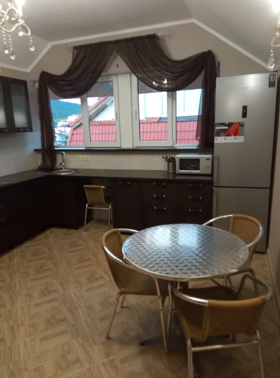 Квартира 2-комнатная Квартира — Геленджик