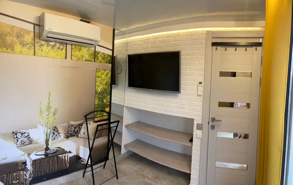 Коттедж Домик у бассейна — Сириус