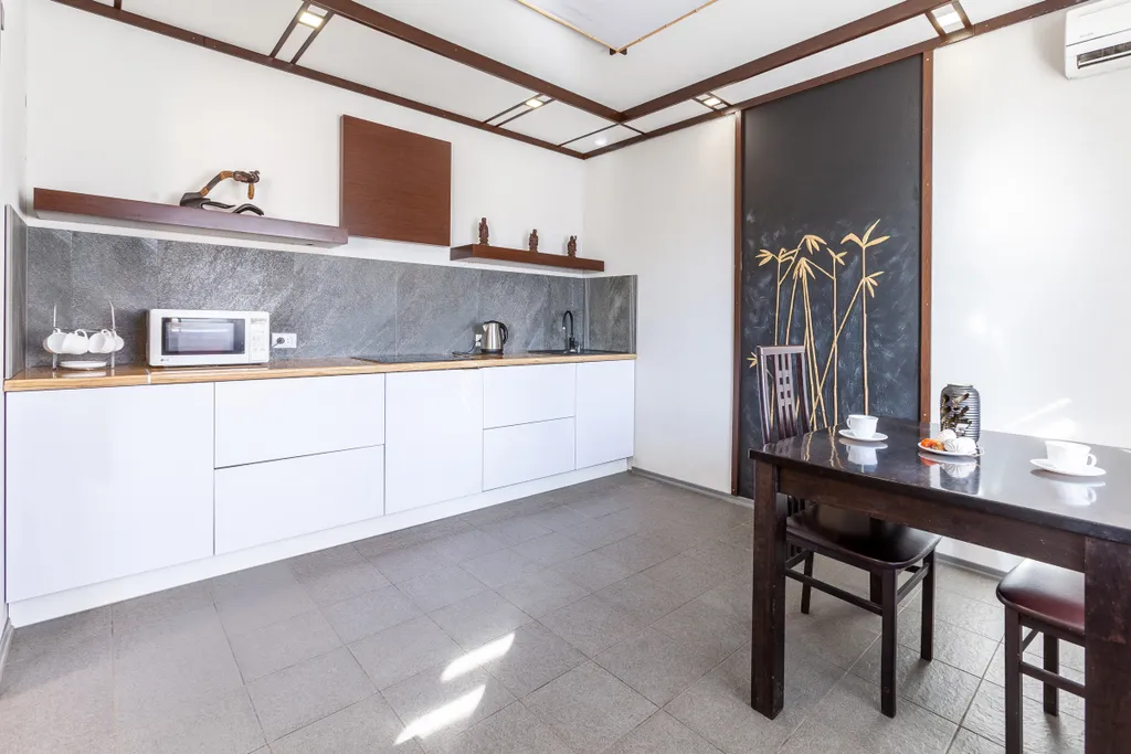 Просторная квартира рядом с Автовокзалом и ТЦ Космопорт