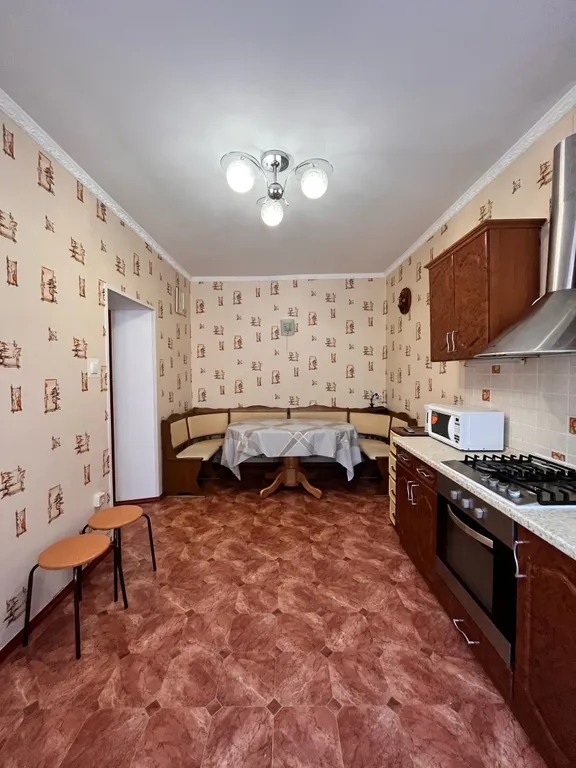 Коттедж Большой комфортный дом — Новый Свет