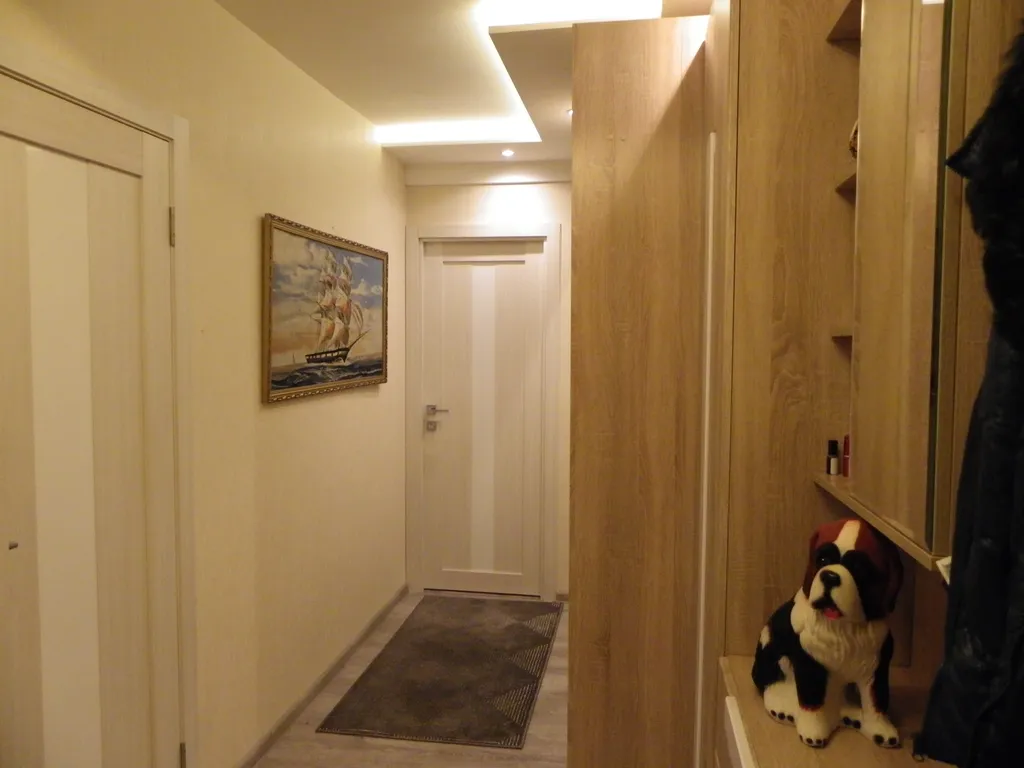 Уютная комната в двухкомнатной квартире