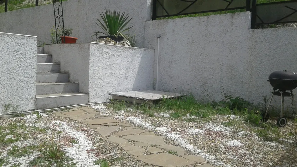 Дом на склоне с сауной