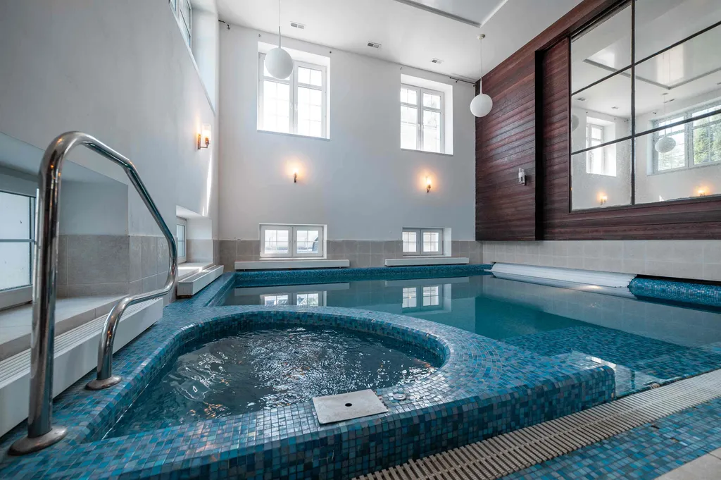 10-комнатный Дом