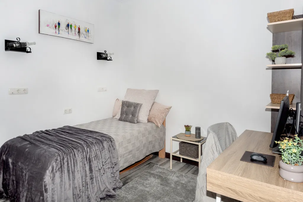 Ocean Breeze Retreat - Sea View Aesthetics