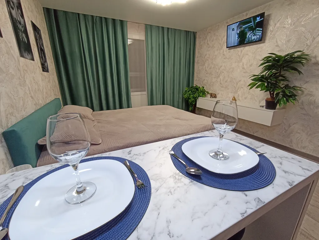 Квартира Дизайнерская студия сети все в гости у ФОК Арена — аренда посуточно в Иваново