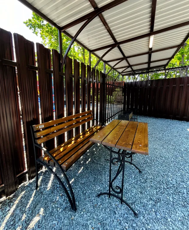 Четырёхместный номер с террасой, первая линия от моря, номер семейный