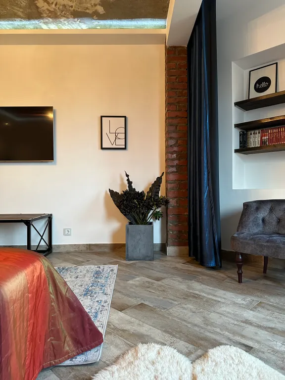 Дизайнерский апартамент в центре города