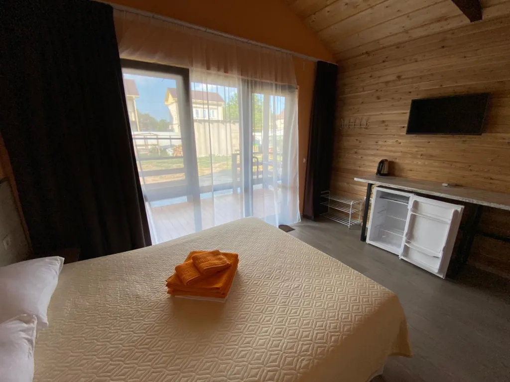 Коттедж 1-комнатный Дом — Кучугуры