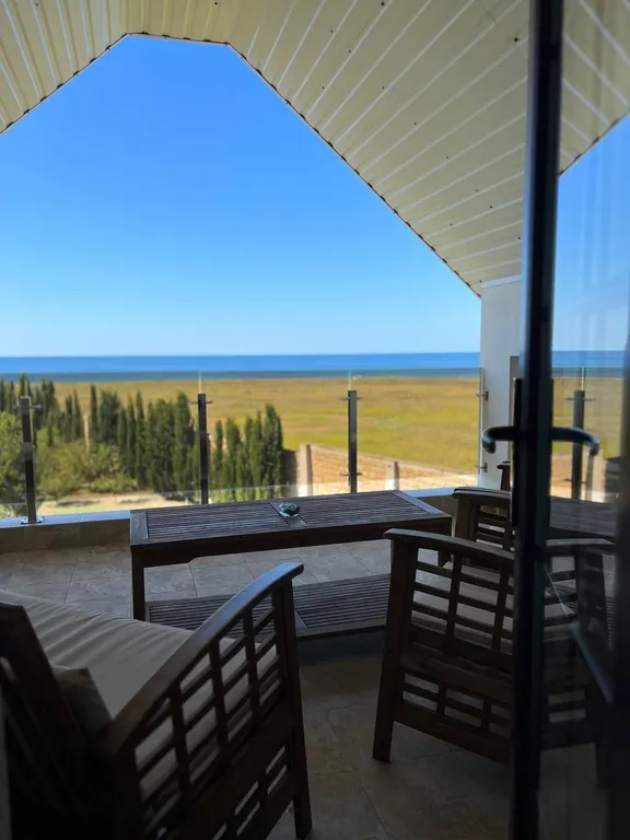 Большой коттедж