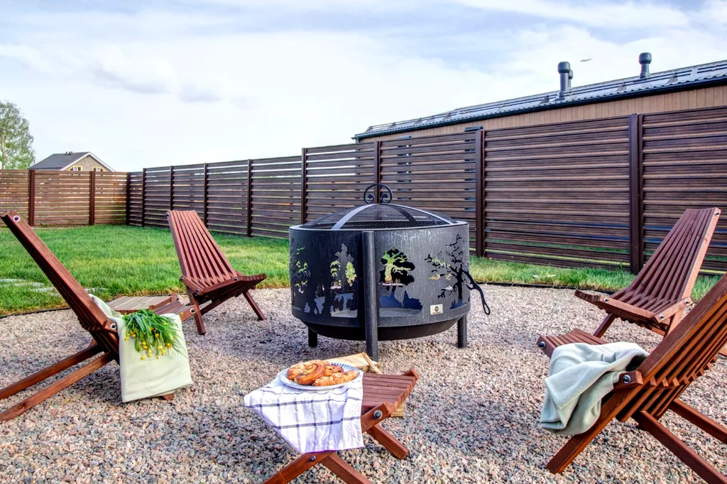 Дoм с видом на лec