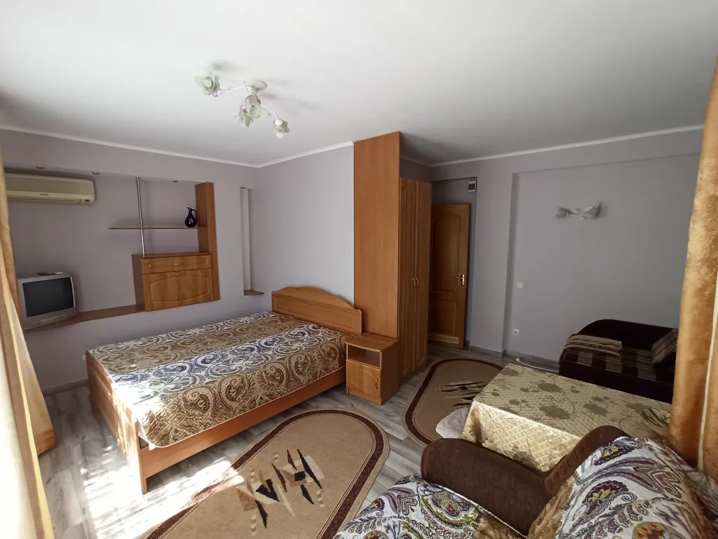 Квартира Апартамент в 100м от моря — аренда посуточно в Алупка