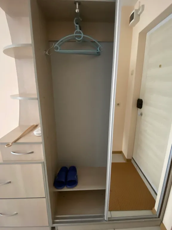 Гостинка с ремонтом в центре города