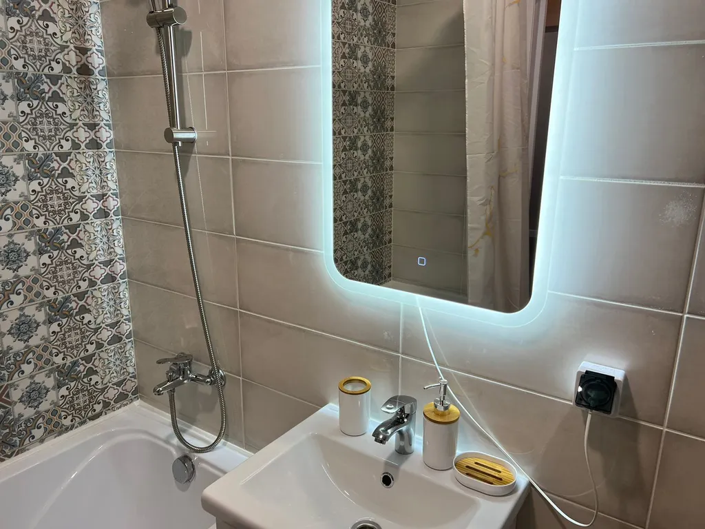 252 Однокомнатная с бассейнами на 4 человек