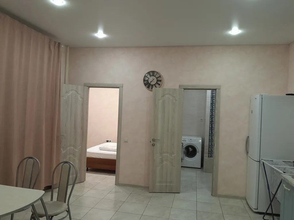 Апартаменты типа евродвушки, недалеко от ЖДВ, улица Воскресенская - Тимме